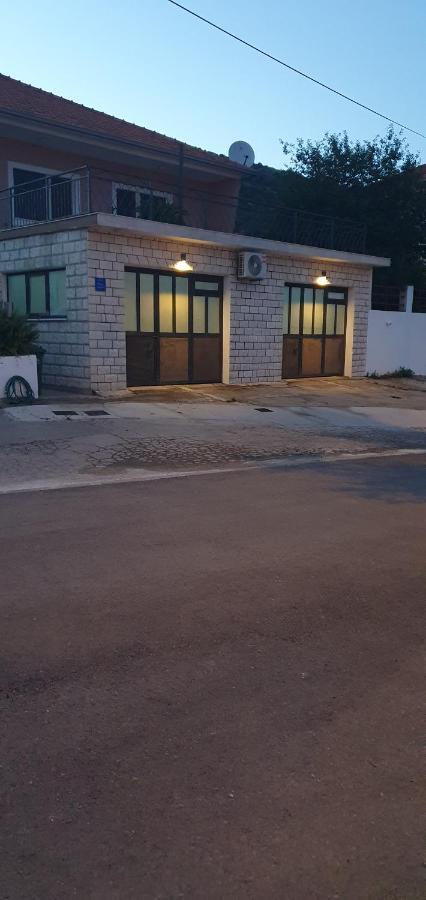Apartmani Matea Трогир Экстерьер фото