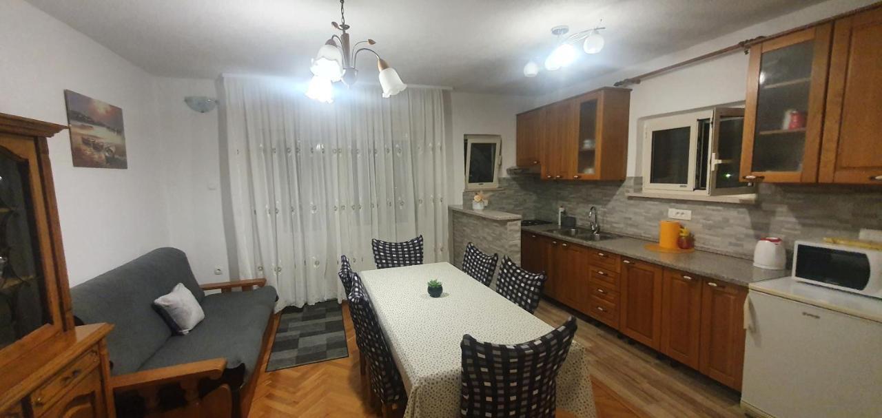 Apartmani Matea Трогир Экстерьер фото