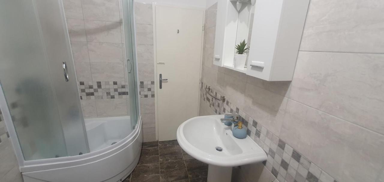 Apartmani Matea Трогир Экстерьер фото